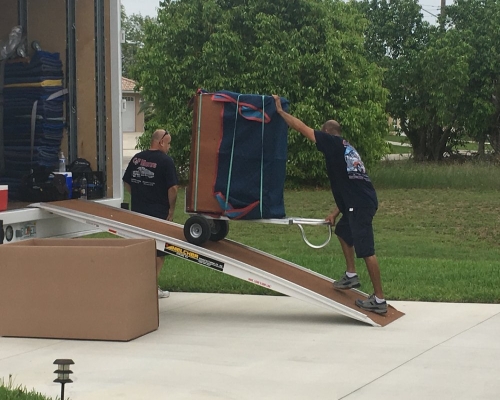 Tarpon Springs Furniture Movers